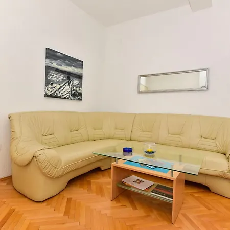 Bernarda Apartment *