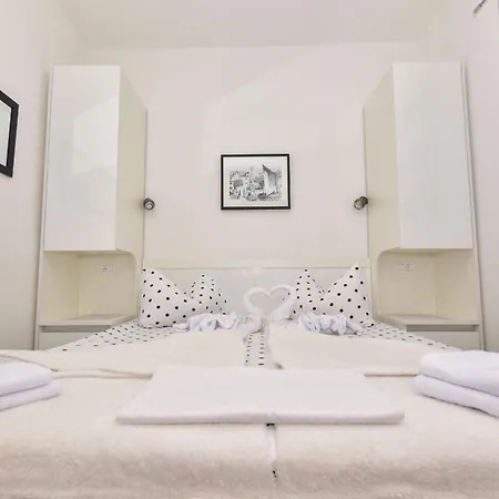 Apartment Bernarda *